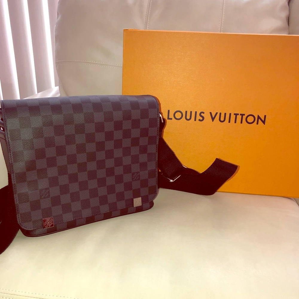 NEW Louis Vuitton